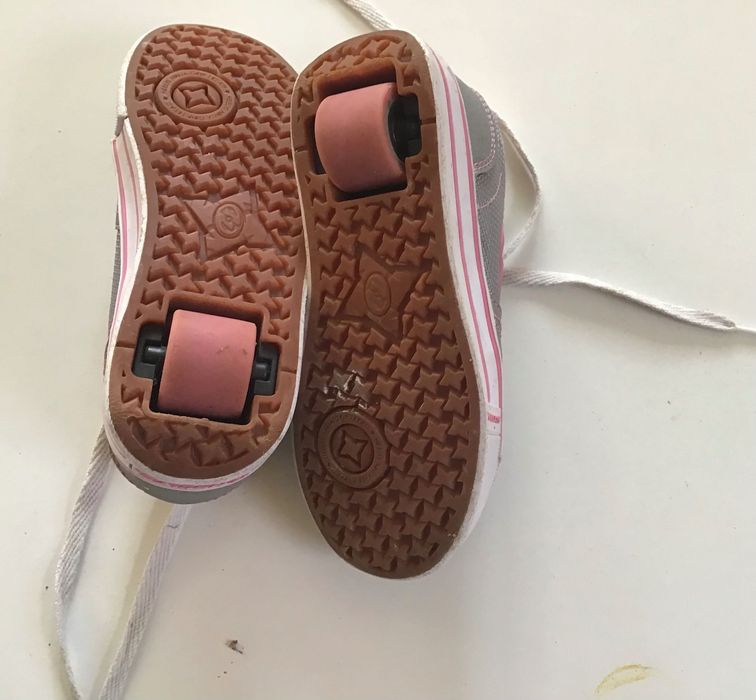 Heelys 31 ( pantofi sport cu role)