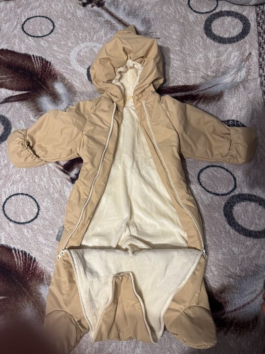 Продам детский осенне-весенний комбинезон