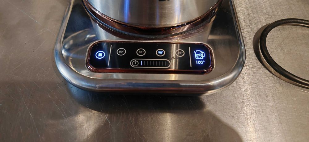 ВИДЕО * Електрическа кана Breville Selecta * Избор 80/85/90/95/100°C | 1.7 л | 3 kW бързо кипене | Цифров контрол | Матирана неръждаема стомана VKT159