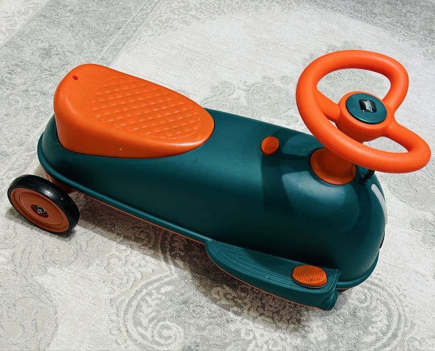 Scuter muzical electric copii