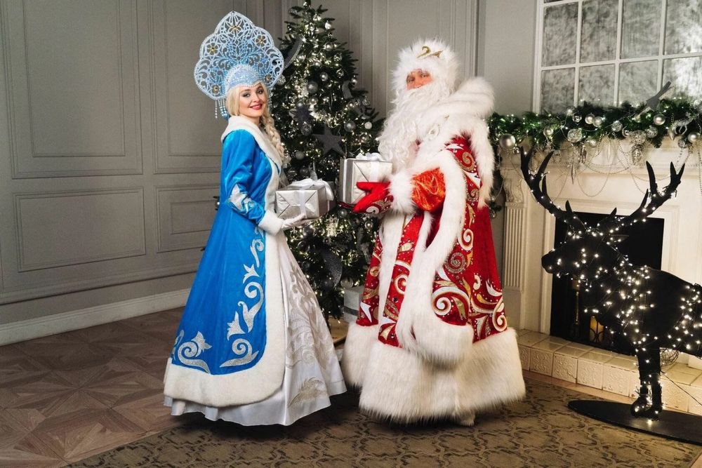 Дед Мороз и Снегурочка на выезд в городе Астана