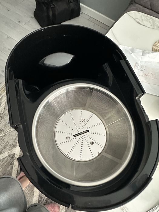 Продам соковыжимаку