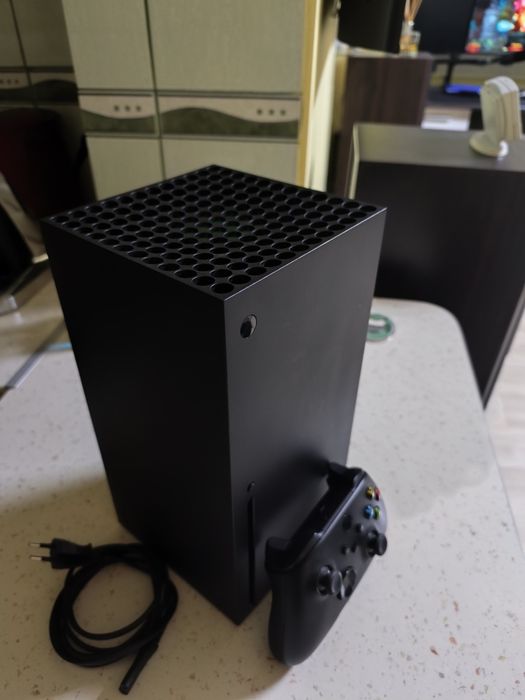 Xbox Series X 1tb + controller
