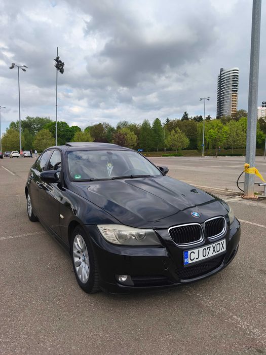 BMW Seria 3 E90 318d facelift