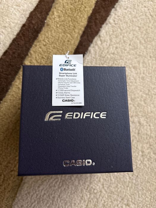 Часовник CASIO E