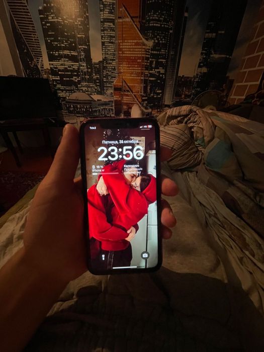 Продам iphone xR