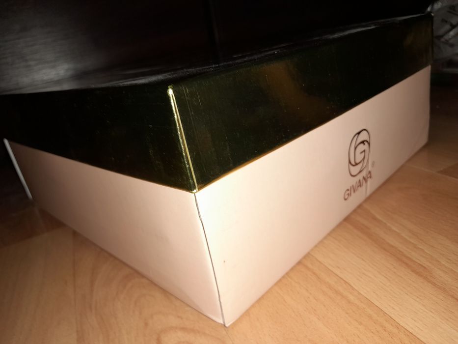 Botine din piele noi