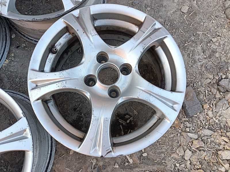 Продам оригинальные легкосплавные диски