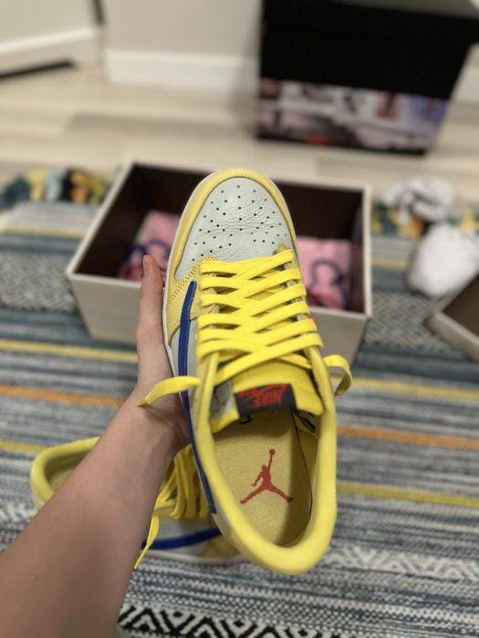 Air Jordan 1 Travis Scott Canary