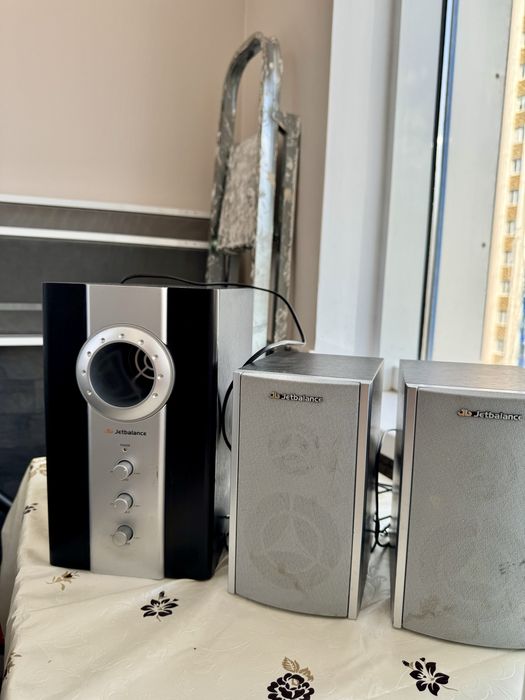 Срочно продам колонки JB Jetbalance