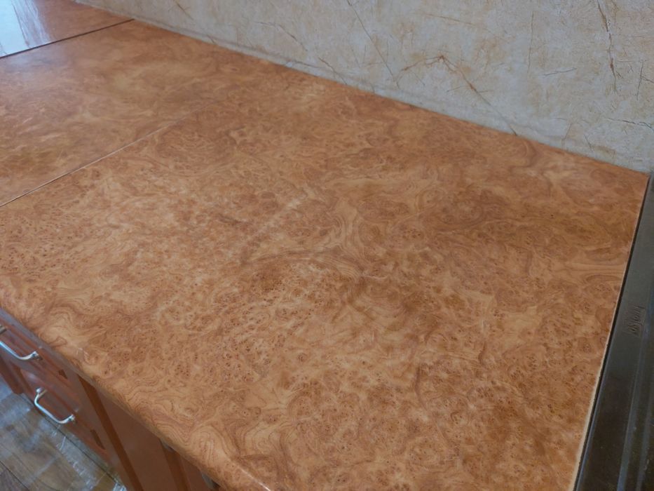 Продам кухонный гарнитур с мойкой