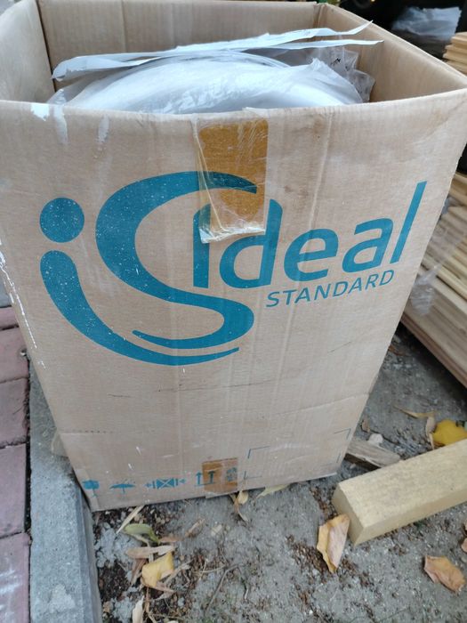 Vând bideu nou in cutie