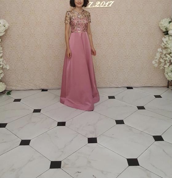 Платье вечернее