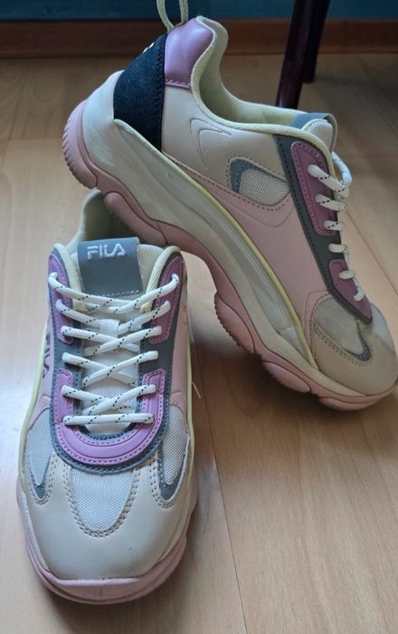 Adidași Fila dama