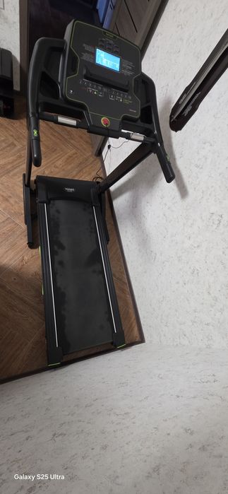 Продам беговую дорожку TORNEO