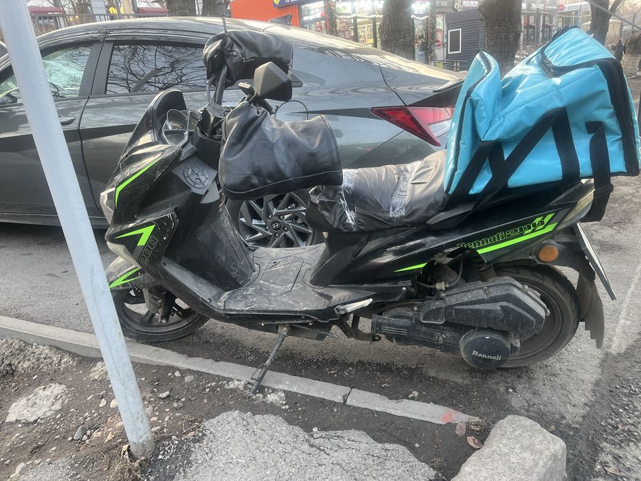 Maxi мопед 180 куб