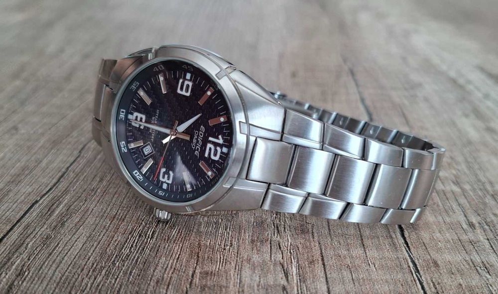 Часовник Casio edifice EF-125D-2AVEF