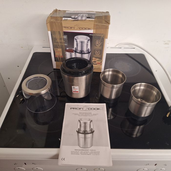 Кафемелачка + острие за раздробяване на ядки,билки и други ProfiCook