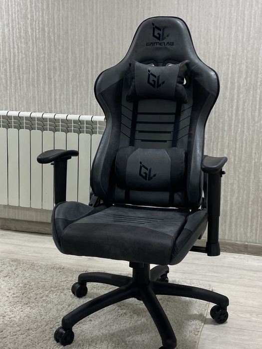 Кресло компьютерное игровое
