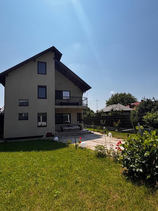 Vilă Deosebită Valea Mare-Ștefănești | 4 Dormitoare | Grădină cu Irigații