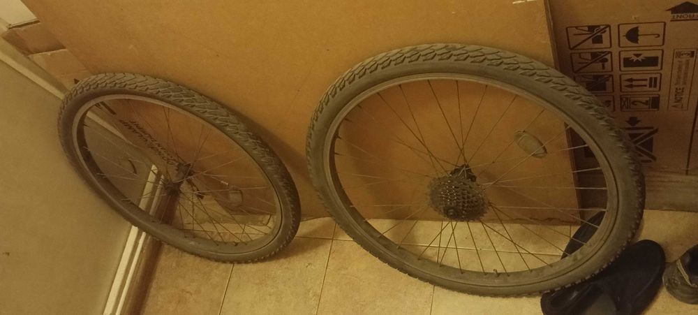Велосипедные покрышки 26 Schwalbe marathon plus антипрокольные, 2 шт