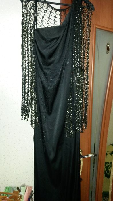 Срочно продам платья