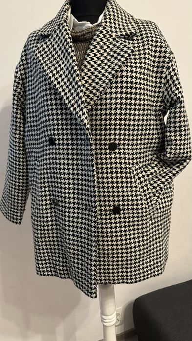 Palton dama model carouri