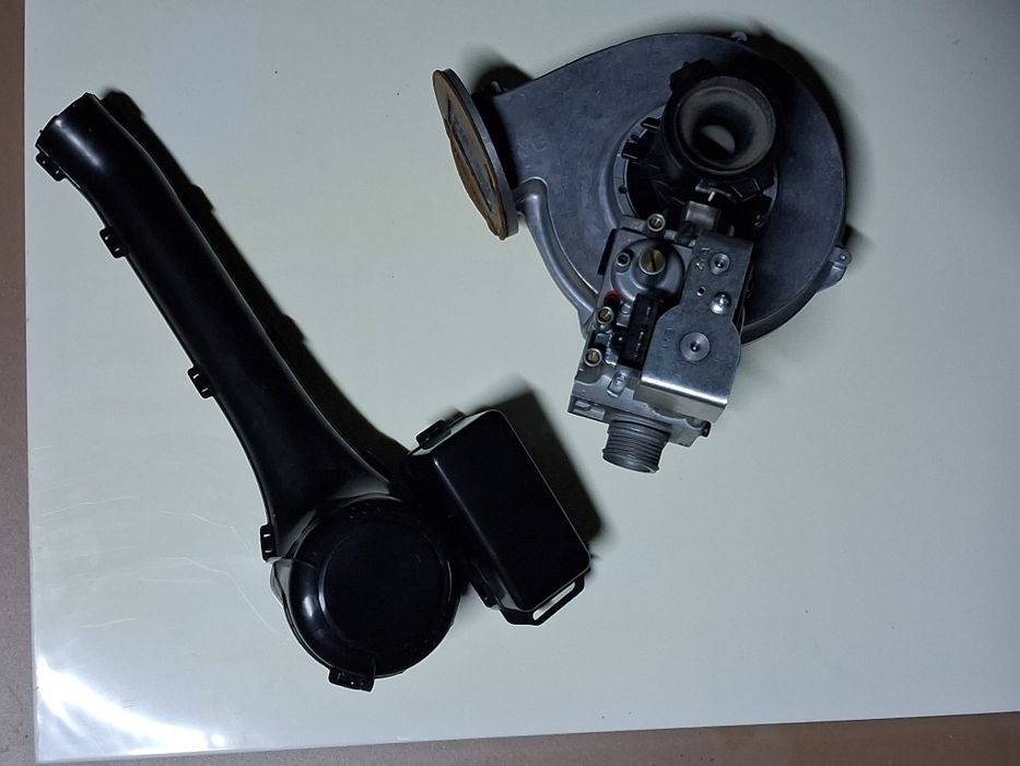 Piese Centrală Ariston cares premium