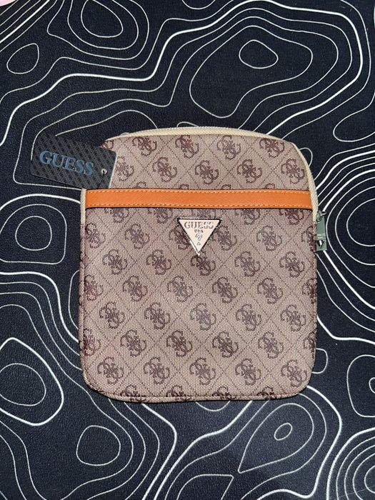 Мъжка чантичка Guess Vezzola Smart