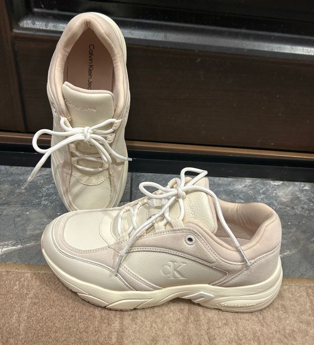 Calvin Klein обувки 39 номер