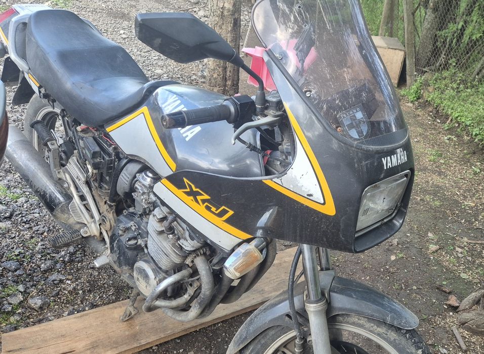 Yamaha  XJ 600..