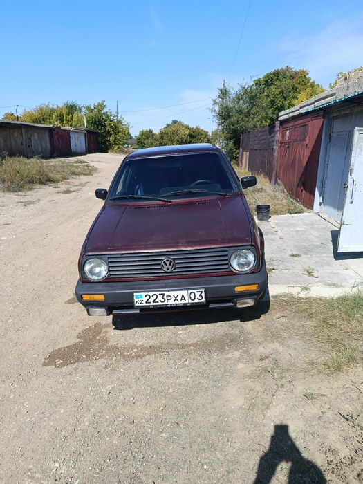 Продам машину Гольф2
