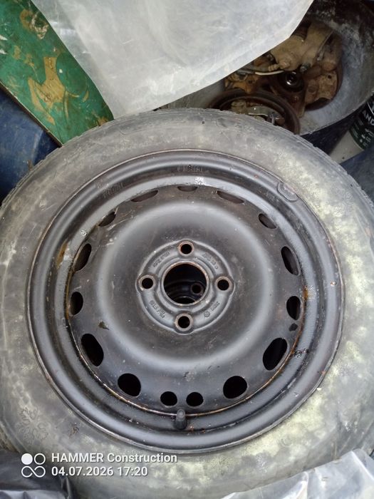 Vînd cauciucuri cu jante Opel,Fiat