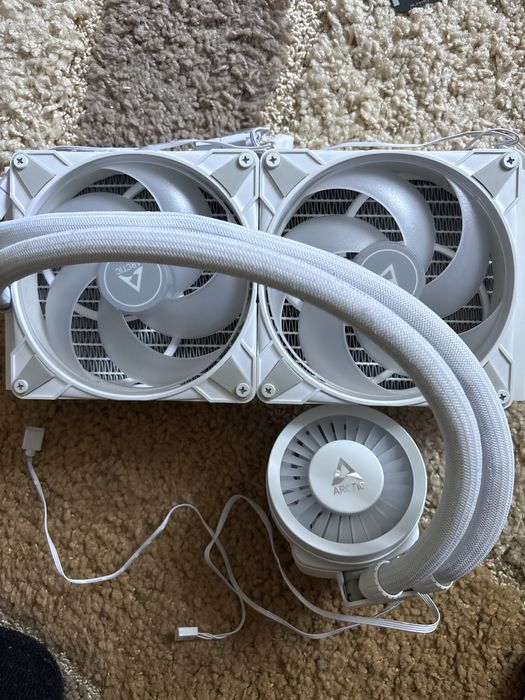 Cooler + procesor + placa de baza + sursa