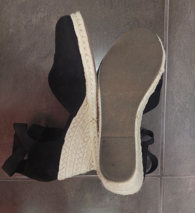 Обувки на платформа