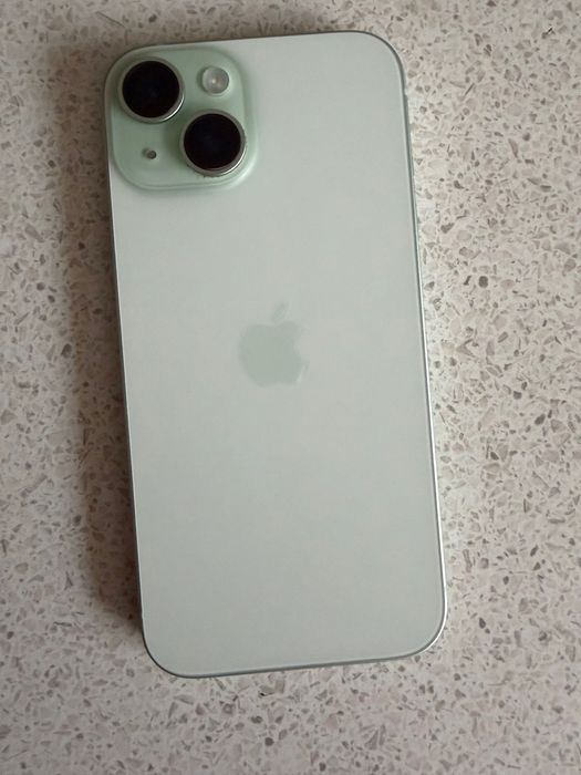 Vand Iphone 15. 128GB