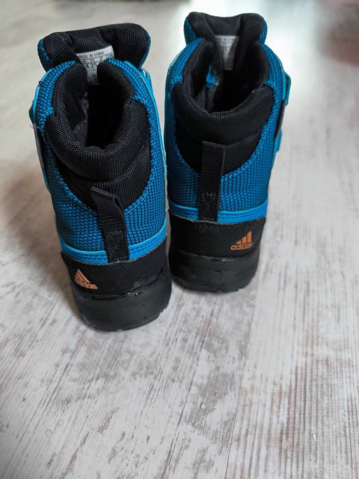 Адидас обувки 25 номер