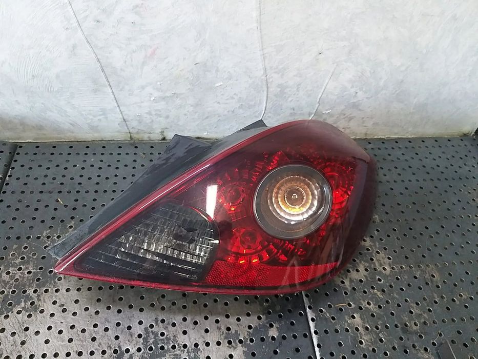 Stop tripla lampa dreapta opel corsa d s07 coupe 13242812 89075557a