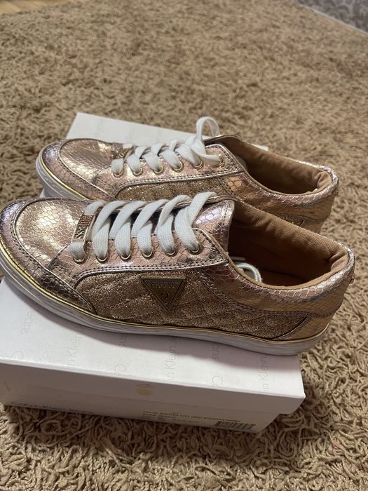 Adidasi Guess originali