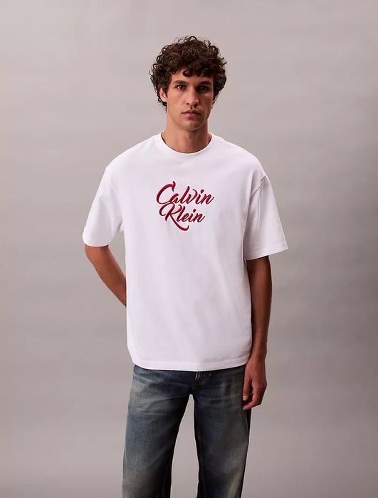 Футболка от Calvin Klein
