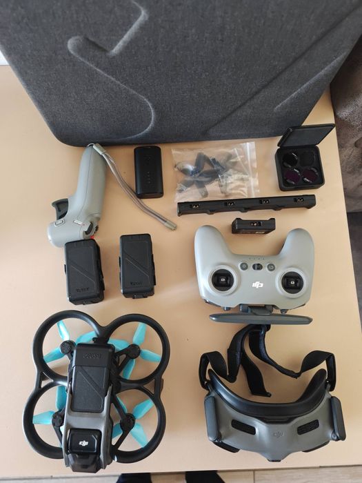 Dronă djia avata Fly more combo