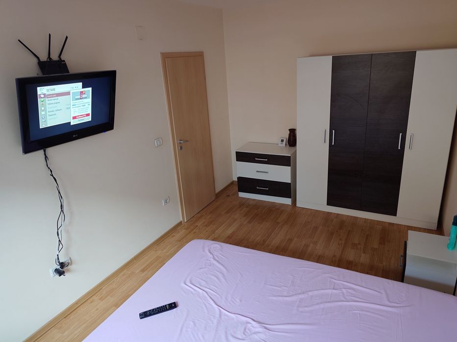 Proprietar, inchiriez apartament 1 camera zona Dambovita