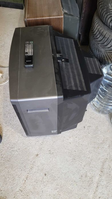 Телевизор Sony стар с електроннлъчева тръба – не работи