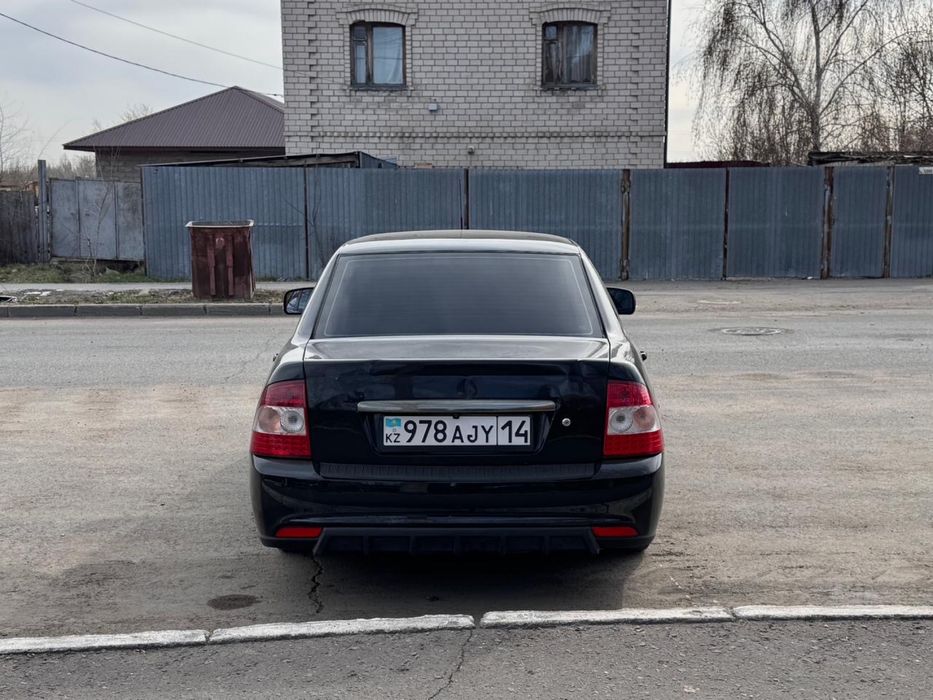 Продам приору 2 люкс плюс