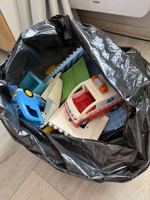 Продам лего (оригинал)