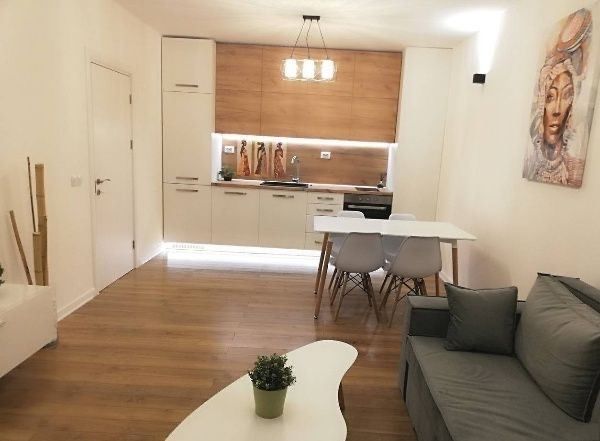 Дава се под наем Двустаен апартамент в София, Борово - 76 кв.м за 448.8 € - Снимка #1