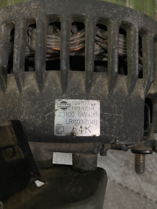 Продам генератор на Ниссан двигатель vg33 100А