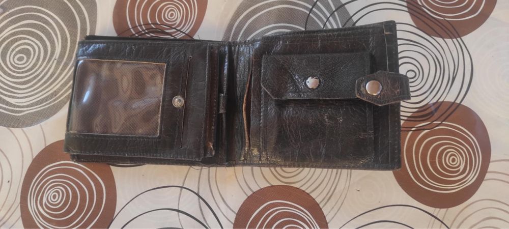 Мъжки портфейли- естествена кожа