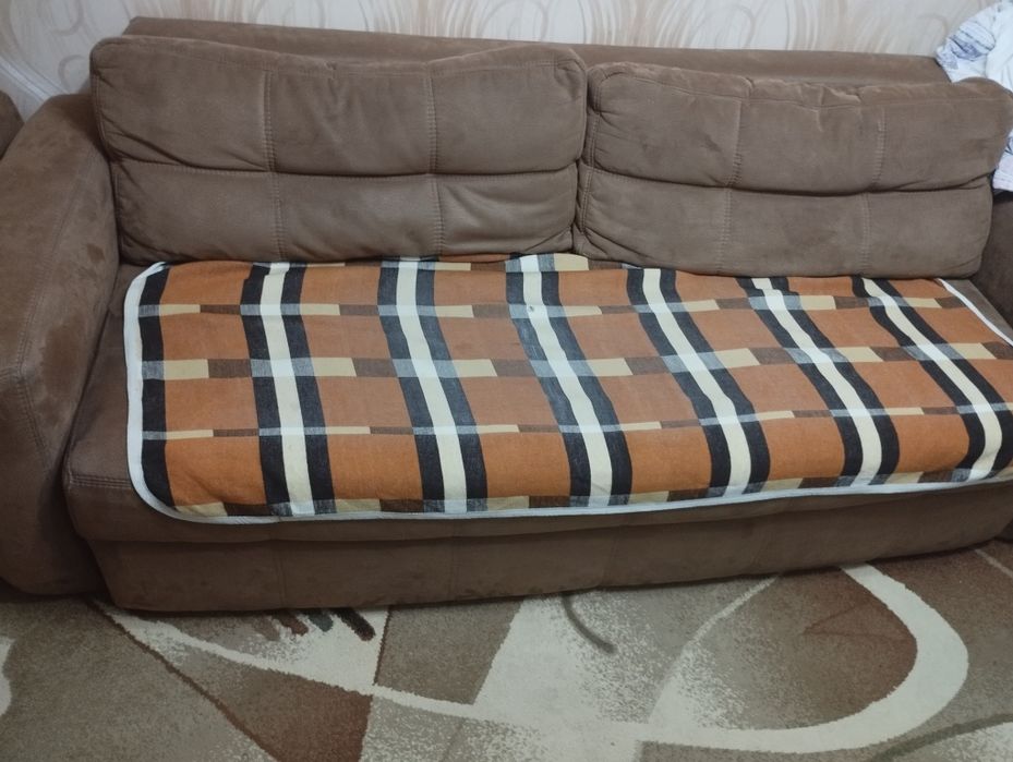 Отдам даром диван