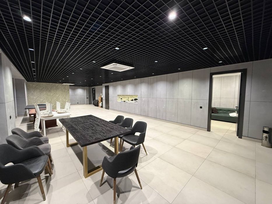 Нежилое пом. Ц-1 . 1007квм Срочно